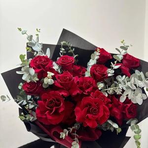 Crimson Rose Elegance Bouquet