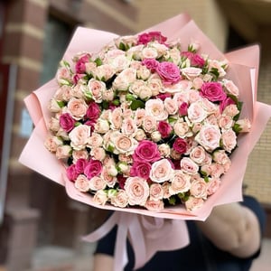 Blumenstrauß '19 spray roses mix'