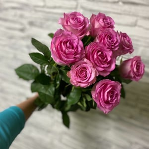 Bouquet of 9 pink roses