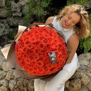 Elegant 100 Ferrari Red Roses Bouquet