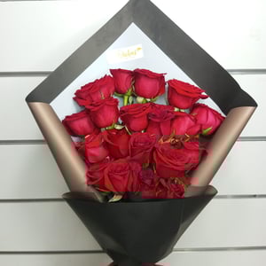 15 Roses Rouges Bouquet