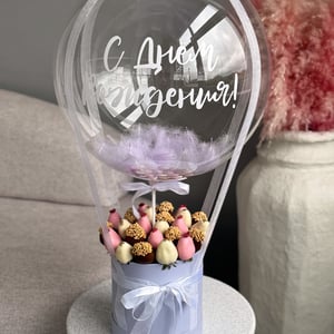 Bouquet of strawberries in chocolate "Milan" L