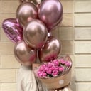 Duet of flowers and balloons for her
