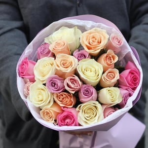 Delicate bouquet of roses in the design