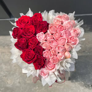 Heart of Roses Gift Box