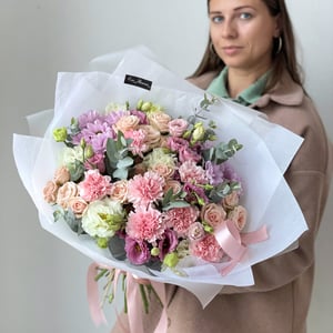 Mixed author's bouquet