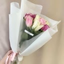 Bouquet '11 delicate roses'