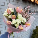 Bouquet of spray roses, tulips and genista