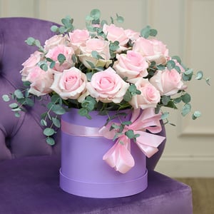 Roses in a Hat Box