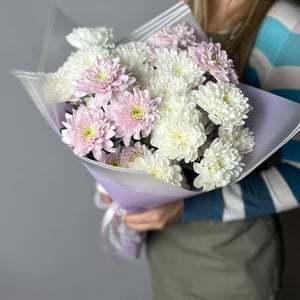 Mono Bouquet of Chrysanthemums