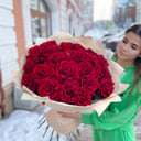 25 red roses