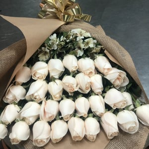 Bouquet de 30 roses blanches