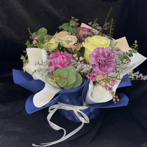 Flower box 'Blue Valentine'