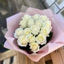Bouquet of white roses