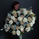 The Star — 50 Cream-Coloured Roses, Assorted Varieties
