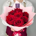 Mono-bouquet of 7 red roses