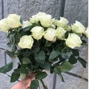 Blumenstrauß 'Rosen mit Band'