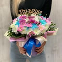 Hat box with flowers 'With no reason'