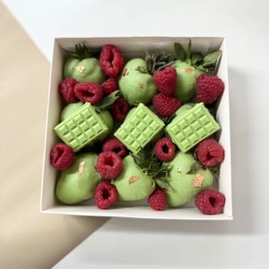 Pistachio-flavored chocolate-dipped strawberries