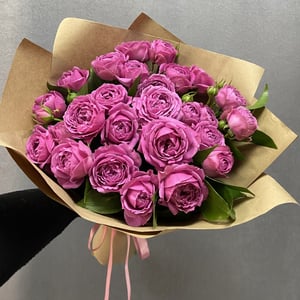 Bouquet of 9 sprigs of peony bush