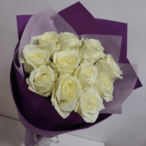 Bouquet of 11 white roses