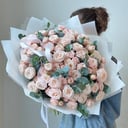 Blumenstrauß mit Pfingstrosen bombastisch