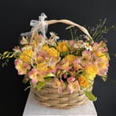 Flower basket 'Spring buttercups'