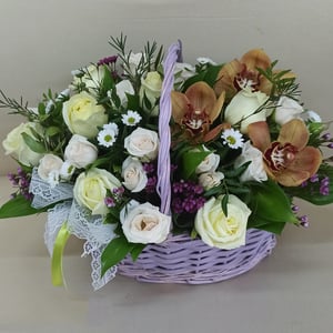 Cesta de flores 'Hermoso momento'