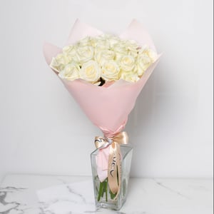 Bouquet de roses blanches 19 pièces