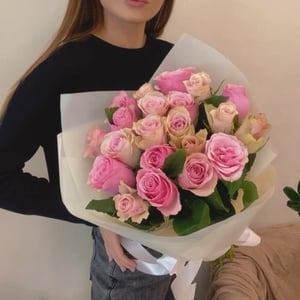 Blumenstrauß '21 kenianische Rosen in Dekoration'