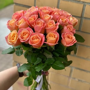 Blumenstrauß 'Peach roses'