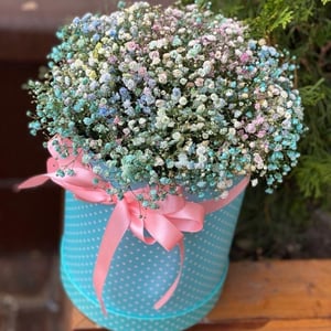 Hat box with flowers 'Exclusive'