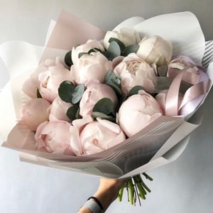Blumenstrauß 'Bouquet of 15 delicate peonies'