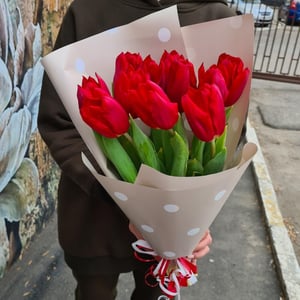 Bouquet 'Red tulips "Symbol of love"'