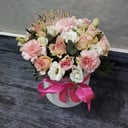 Hat box with flowers 'Happy Birthday!'