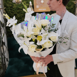 Bouquet of Roses, Lilies and Gladiolus