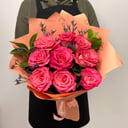 Bouquet of roses with limonium