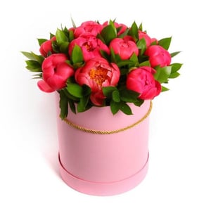 Hat box with flowers 'Fashionable thing'