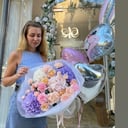 Bouquet and balloons