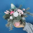 Caja de flores 'Composition of Cotton and Spruce'