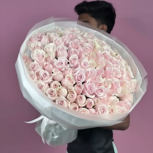 100 Light Pink Rose Bouquet - Elegance
