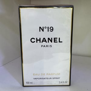 Chanel N19 Parfum