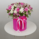 Mademoiselle: Hat box with pink Roses
