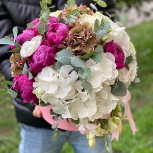 Blumenbox 'Hydrangea and peonies in a box'