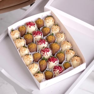 Erdbeeren in Schokolade "Roshem" für 30 Beeren