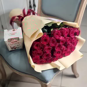 Bouquet "Beautiful" Red Naomi