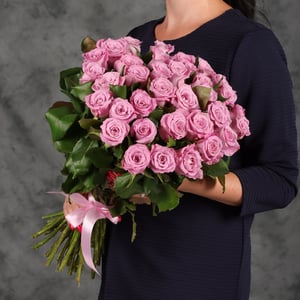 Bouquet of 35 pink roses