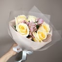 5 roses and alstroemerias