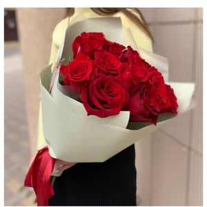 Bouquet of 15 Dutch roses