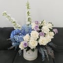 Flower box 'Blue & White Serenity Floral Box'
